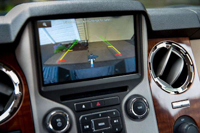 Back-up camera view and visual information is first-class, showing exactly where the hitch ball is located and danger areas.