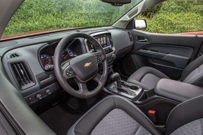 Inside the 2015 Chevrolet Colorado Z71