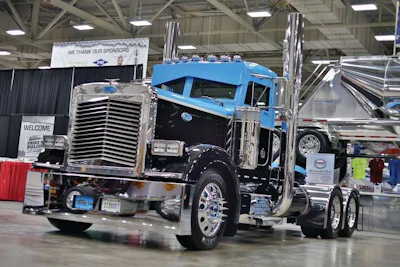2004 Peterbilt 379