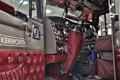 2005 Kenworth W900L