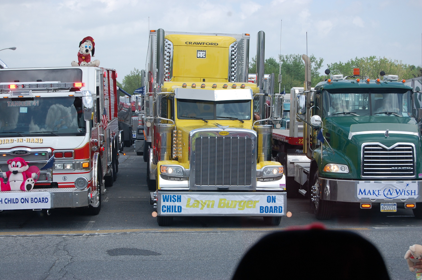 Mother’s Day Convoy 380 trucks help raise 300,000 for MakeAWish