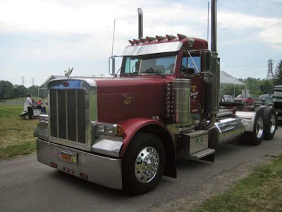 1997 Peterbilt 379 owned by Keith Palmer of Verona, NY