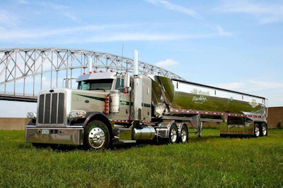 All Seasons 2009 Peterbilt 388
