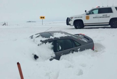 car-in-snow-in-iowa-kayla