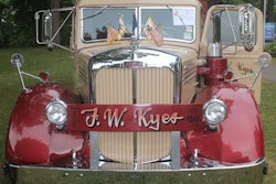 1950 Mack LFT