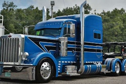 Best of Show, Working Combo — Eric Turner, 2015 Peterbilt 389, 2016 WallyMo car hauler