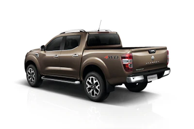 Renault Alaskan Pickup Truck 5