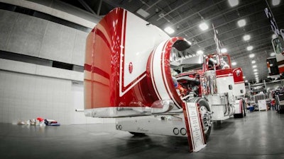 Candice Cooley's 2017 Peterbilt 389. (Photo: Jim Allen)