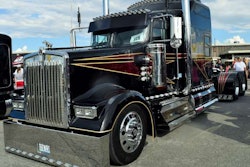 Kyle Cousins’ Fleenor Bros. “Ace in the Hole” 2008 Kenworth took the participants’ choice Best of Show for bobtail.