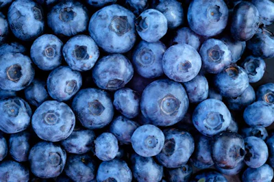 Blueberries are full of phytonutrients that neutralize free radicals, which cause aging and cell damage. The antioxidants may also protect against cancer and reduce the effects of age-related conditions like dementia.
