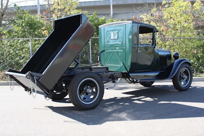 1929 Ford AA Dump Truck (Photo: LeMay – America’s Car Museum)
