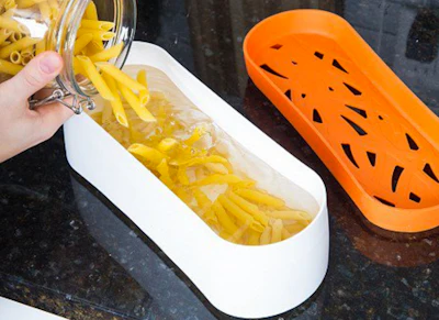 Pasta cooker