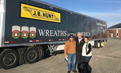 Michael Stansbery, final mile driver, and wife Tammy Stansbery with Craig Harper, EVP and chief operations officer of J.B. Hunt Transport (middle). The Stansbery’s son, Michael Jr., is buried at Arlington National Cemetery after losing his life in combat in 2010.