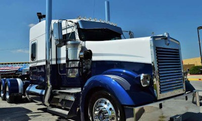 1996 Kenworth W900L
