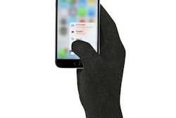 Glove.ly’s gloves let you use your smartphone while staying warm.