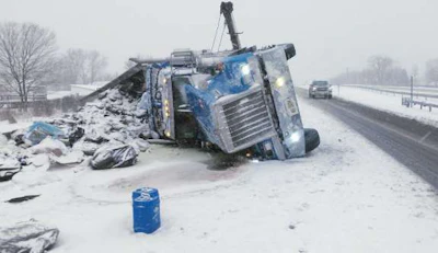 Tractor-trailer accident in New York (NYS Police photo)