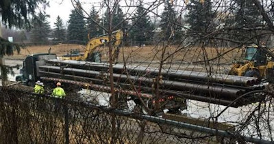 Job site where a Missouri truck driver died (KARE photo from Twitter by Joe Raguse)