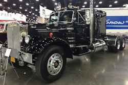A 1952 Mack LTL on display at MATS. It has a 335 engine with a Quadraplex transmission. It is owned by Keith Jones of Chesterfield, Virginia.