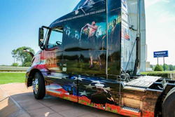2_volvo-trucks-ride-for-freedom-truck