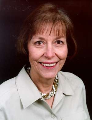 Carolyn Moon