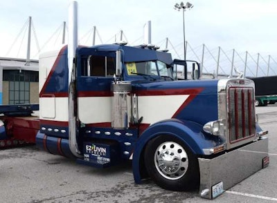 Terry Aslinger's 1996 Peterbilt 379