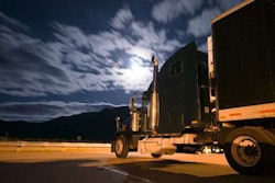 truck-at-night