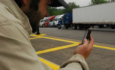 Smartphones keep truck drivers connected