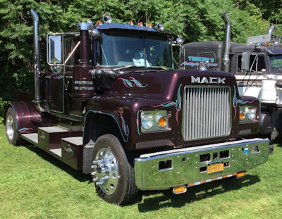 1976 Mack R600 Crew owned by Darrell Whitman of Port Crane, New York