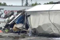 truck-tips-on-nys-thruway