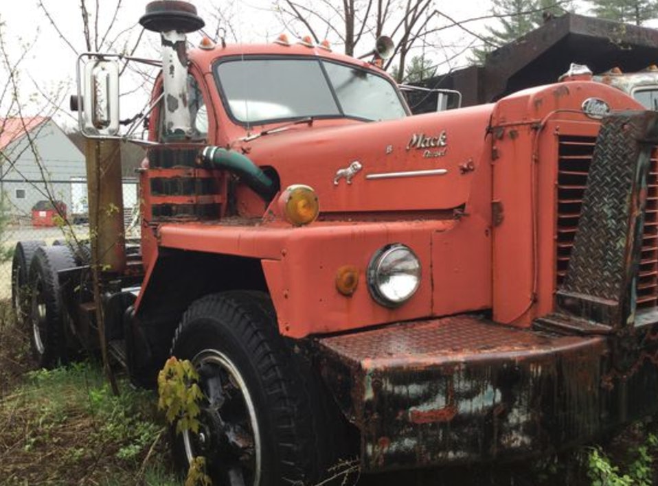 Auction scheduled for Aug. 19 to sell vintage Mack trucks