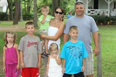 Tara Kuczykowski and family in 2010.
