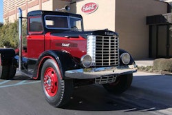1939-Peterbilt