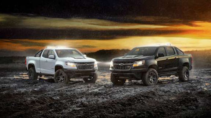 2018-Chevrolet-Colorado-ZR2-Dusk-and-Midnight-Editions-087-1200×800