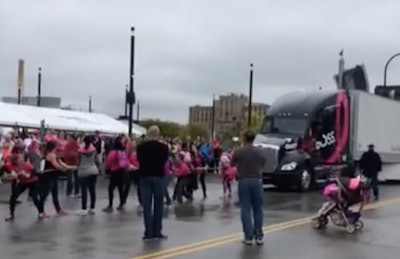 breast-cancer-truck-pull