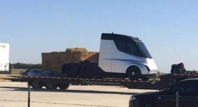 tesla-truck2-2017-10-03-10-11-2017-10-04-09-00