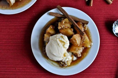 Slow Cooker Caramel Apple Crumble (Photo by How Sweet Eats)