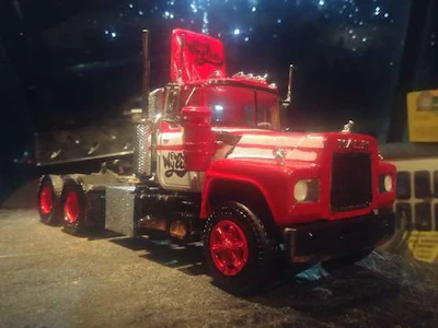 The E.W. Wylie truck Matthews made is a Mack, complete with a bulldog hood ornament. (Image Courtesy of Brian Matthews)