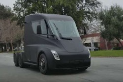 tesla-semi-on-the-road