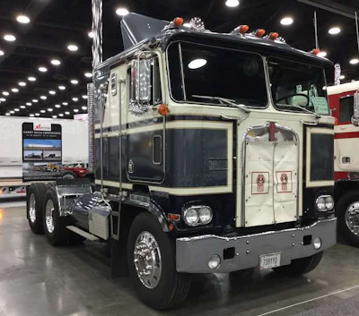 Randy Engelhart's 1979 Kenworth K100 has a 400 Cummins engine and 13-speed transmission.