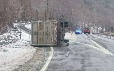 Wind blew over this truck in New Hampshire (NHSP photo)