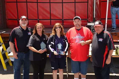 5-Axle class winners, left to right: CTA First Vice President Joe Giammona, third place Crystal Ibarra, Hub Group; first place Dawn Kerr, FedEx Express; second place Dan Bagwell, Safeway; and State Finals Chair Rodney Farley. (Image Courtesy of California Trucking Association)