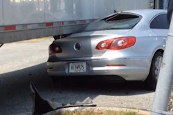 vw-under-truck-right-turn