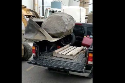 pickup-boulder
