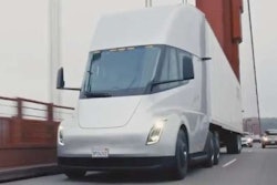 tesla-semi-on-the-road-2
