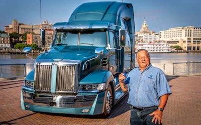 -Landstar_8x5_David Zelsdorf_2018 All Star Truck Giveaway Winner_day shot 002