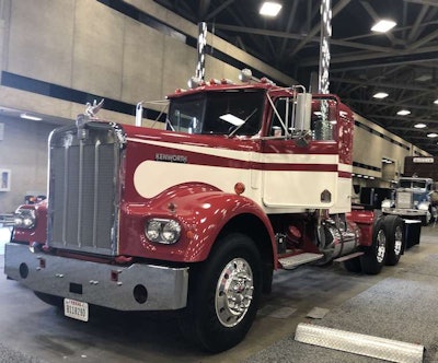 Britt and Bobby Craig's 1975 Kenworth W925A has a Detroit 8V-71 engine and a 13-speed transmission.
