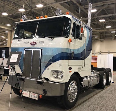 Lonnie and Lindy Jones' 1980 Peterbilt 352M has a Cummins Big Cam I engine with a 13-speed transmission.