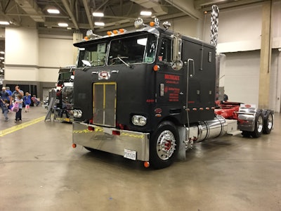 1980 Peterbilt 352 owned by Bart Boudreaux of Labdieville, Louisiana.