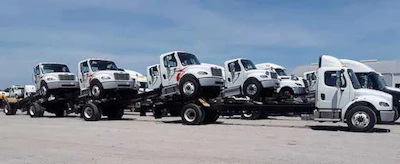 Oglesby does piggyback hauling for Unimark. (Image Courtesy of Kristy Oglesby)