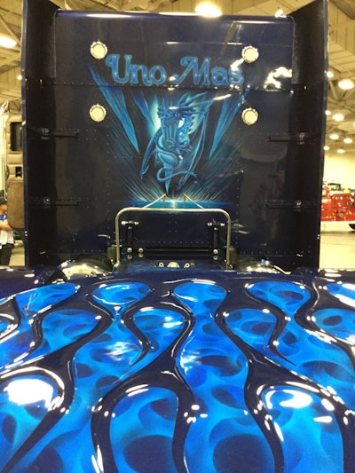 Uno Mas (One More), the Pride And Polish entry by Lil' Rays Transport from Salinas, California.